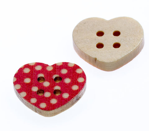 Creme/Natur Holzknopf mit Herzmotiv mit 2-Loch-Befestigung HK-232