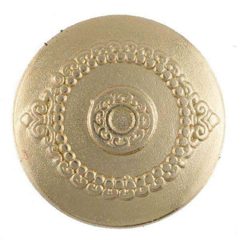 Metallknopf mit Blumenmotiv in Gold mit Öse-Befestigung in 18 mm