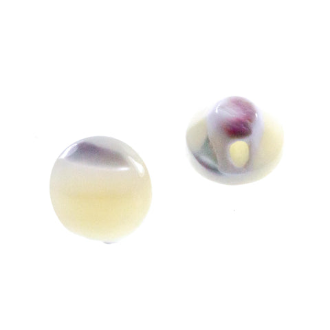 Echter Perlmuttknopf Natur in Creme/Natur mit Öse-Befestigung