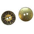 Altgoldfarbener Trachtenknopf mit ornamentalem Muster und zwei Löchern, erhältlich in 15 bis 23 mm für Dirndl und Trachtenmode