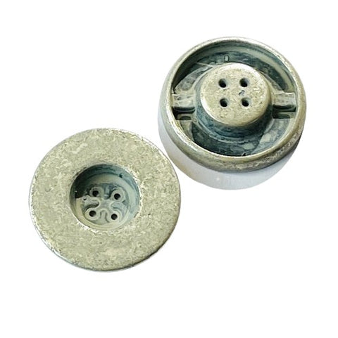 Metallknopf in Altsilber-Silber-Beige mit 4-Loch-Befestigung in 18–25 mm