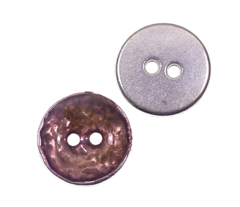 Metallknopf mit Emaille-Lack in Lila mit 2-Loch-Befestigung in 23 mm