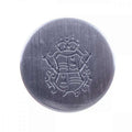 Metallknopf mit Wappenmotiv in Silber-Grau mit Öse-Befestigung in 15–20 mm