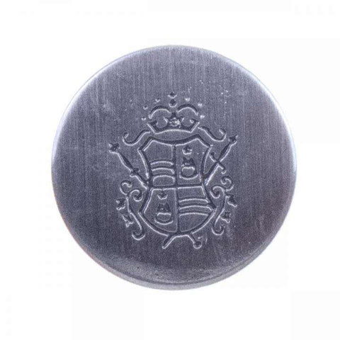 Metallknopf mit Wappenmotiv in Silber-Grau mit Öse-Befestigung in 15–20 mm