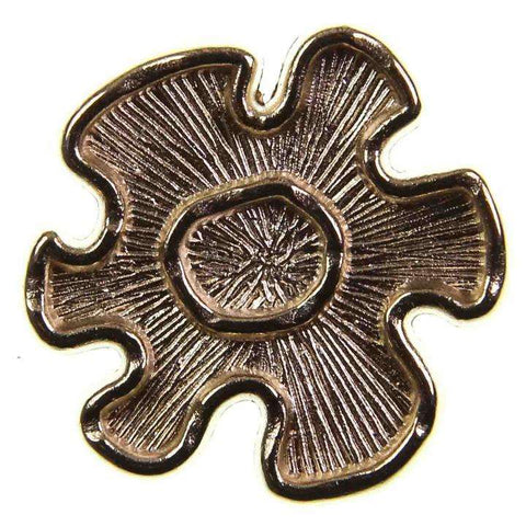 Metallknopf mit Blumenmotiv in Gold mit Öse-Befestigung in 20–30 mm