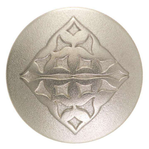 Metallknopf mit Muster in Silber mit Öse-Befestigung in 20 mm